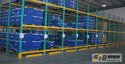 Gravity shelves-010